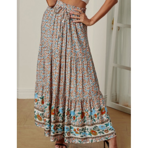 Last Boho Floral Skirt - Picture 2 of 5